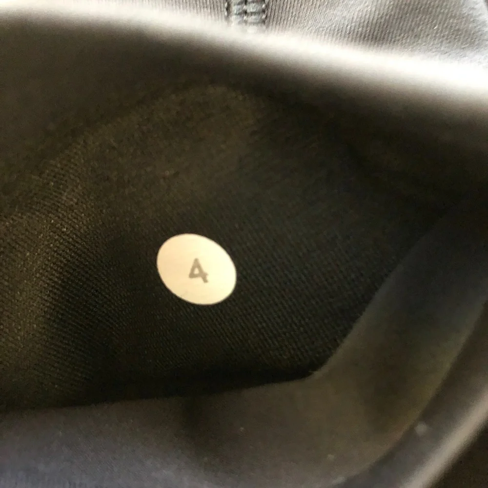Lululemon Fast As Light Crop Black Full-On® Luxtreme 4 - Picture 13 of 13